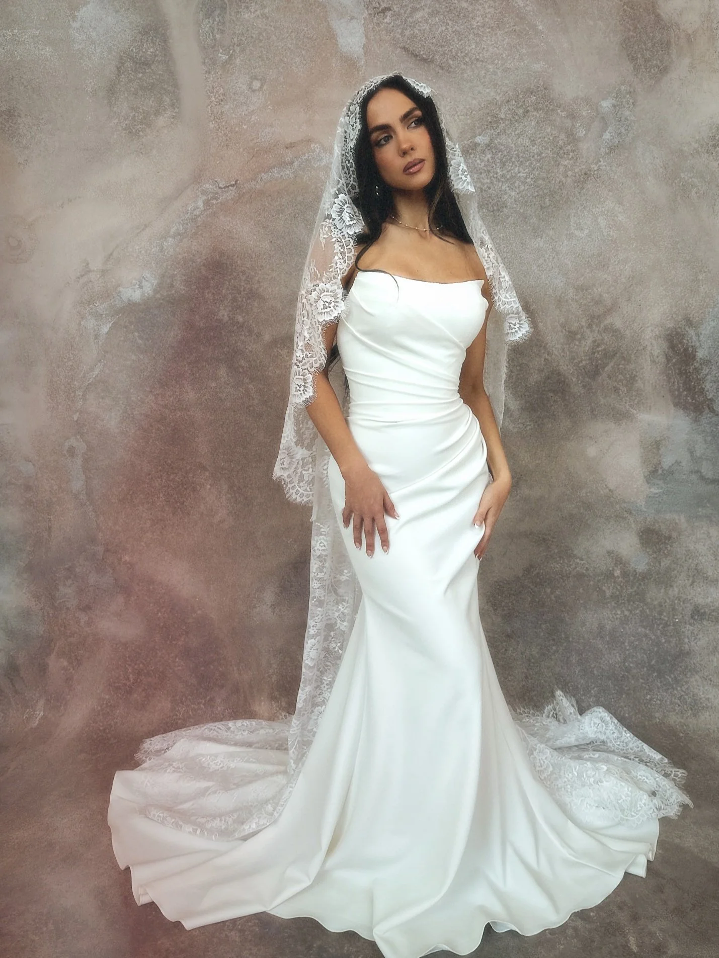 Giana — Monarque Bridal